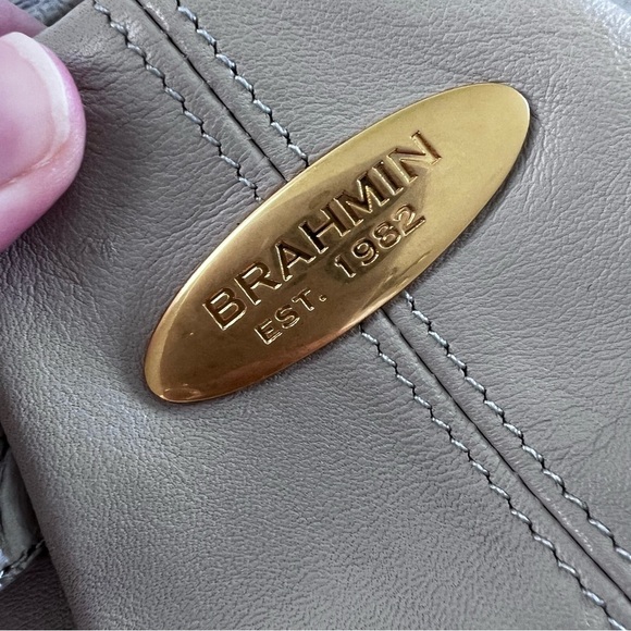 NWT Vintage Brahmin Top Handle Satchel in Cream and Gold Croc Detail - Picture 4 of 14